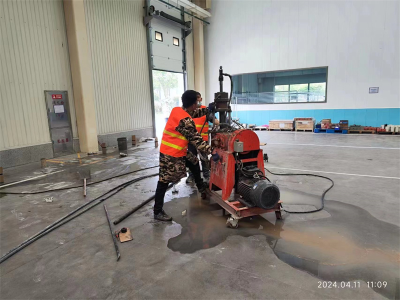 苍溪厂房地面下沉塌陷注浆加固施工